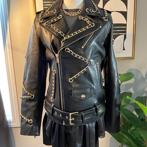 Moschino x H&M Limited Edition Leather with Gold chain link Jacket - Picture 7 of 10